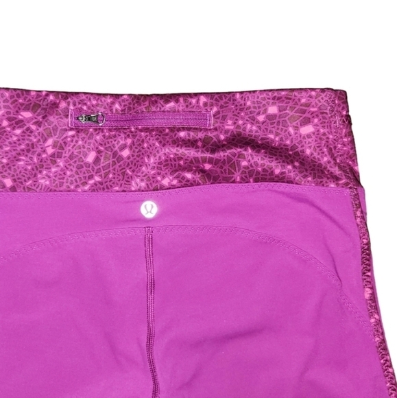 Lululemon Plum Purple Patterned Cropped Leggings Size 8 - Picture 2 of 8